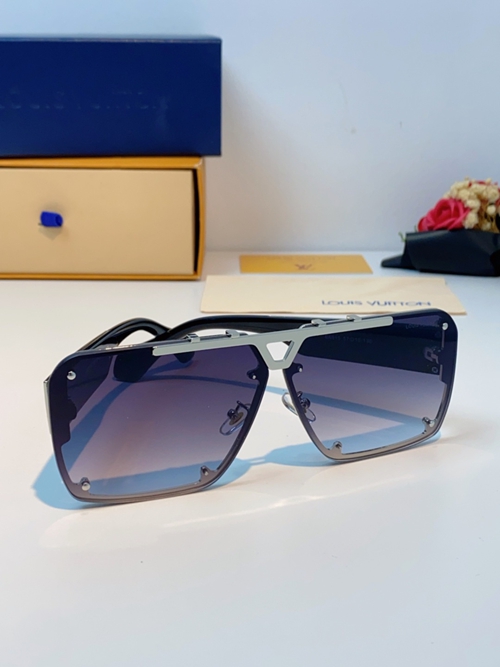 ルイヴィトンサングラス背面デザイン